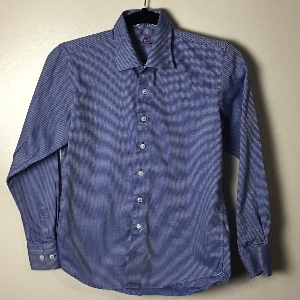 Robert Graham blue and white pattern button up. M